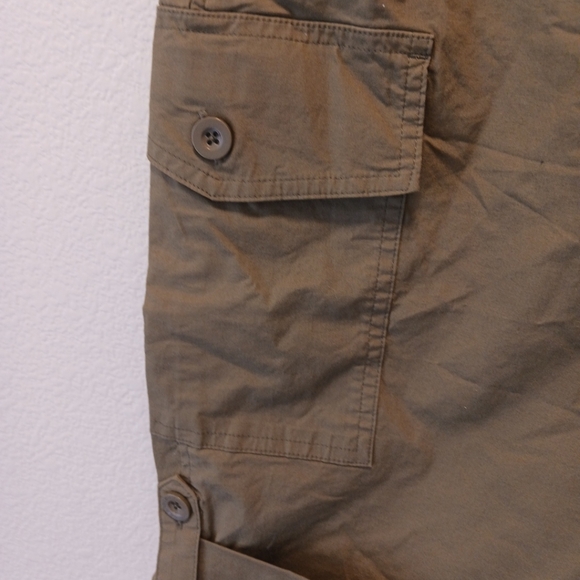 Women’s ELLOS Army Green Cargo Shorts 16 - Picture 2 of 9